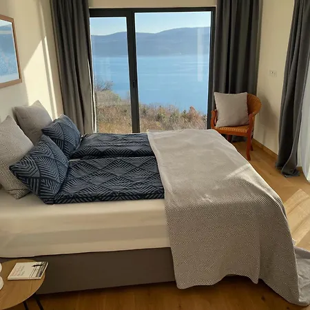 Vila Ena In A Peaceful Location With A Sea View